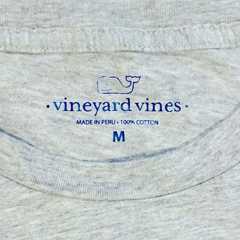 Vineyard Vines Long Sleeve Tee Mens Medium Christmas Whale Pocket T-Shirt Cotton - Picture 6 of 6